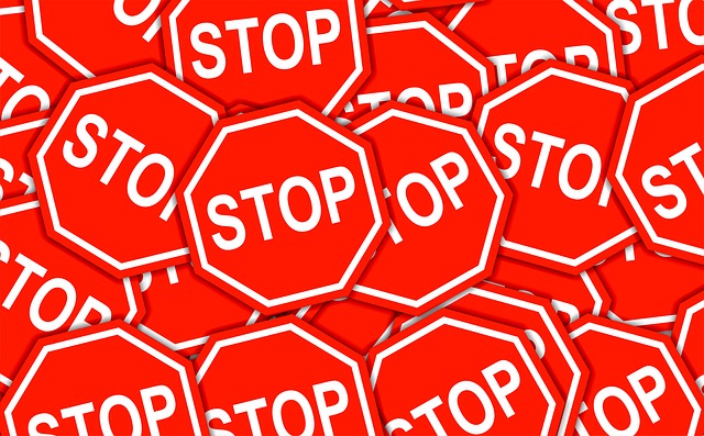 multiple stop signs