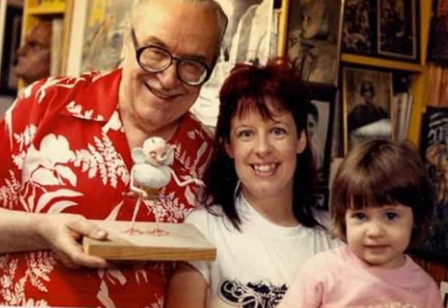 Forry Ackerman with Cathy Tharp and her daughter Lauren