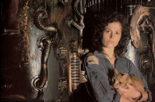 Ripley holding Jonesy in Alien