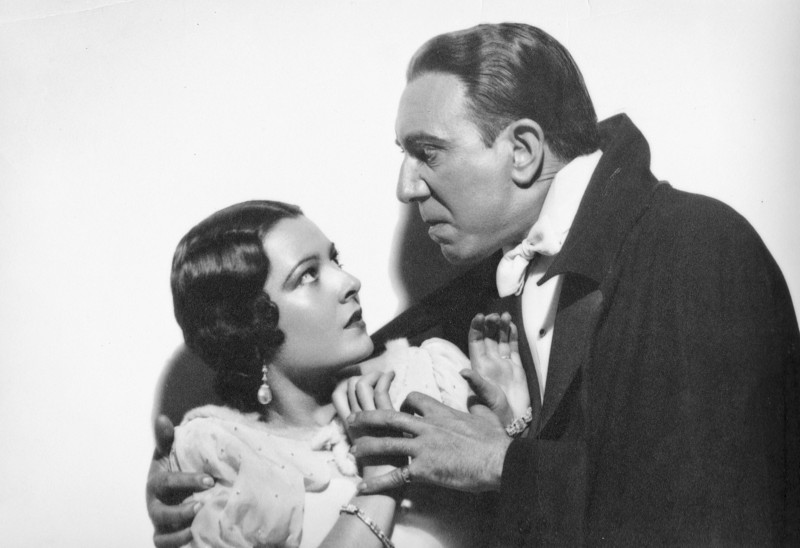 Lupita Tovar Carlos Villarias Dracula 1931 Spanish version