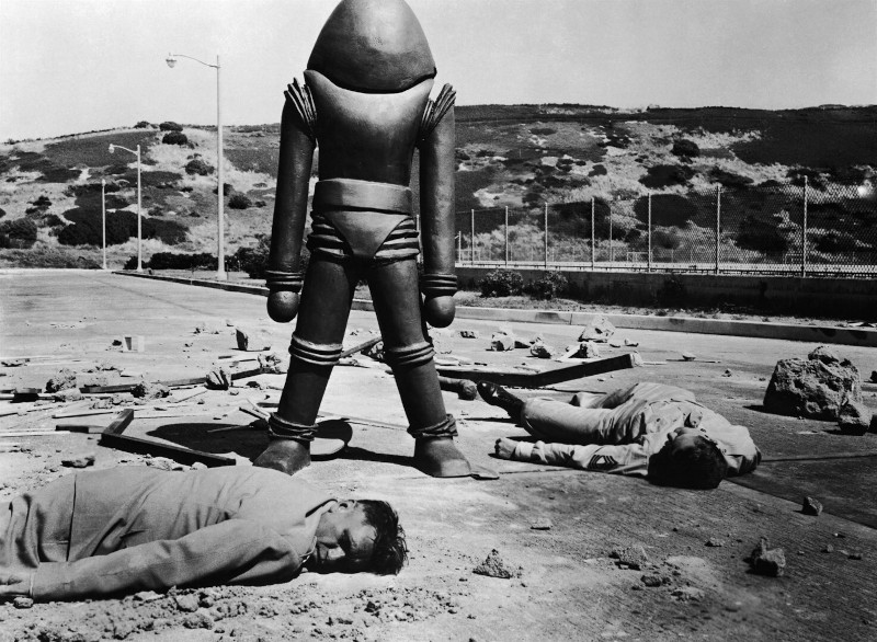 Earth vs the Flying Saucers 1956 alien