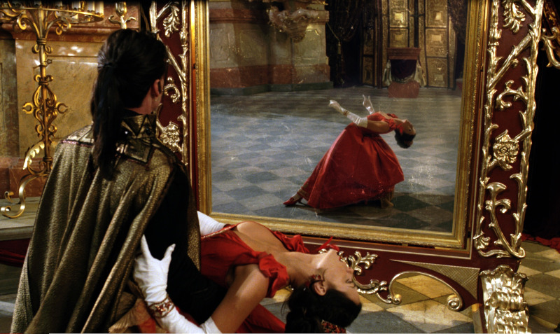 Van Helsing Dracula mirror dance scene