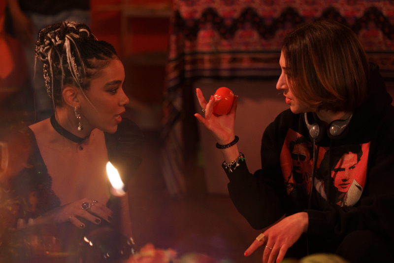 What is Forbidden Fruits about