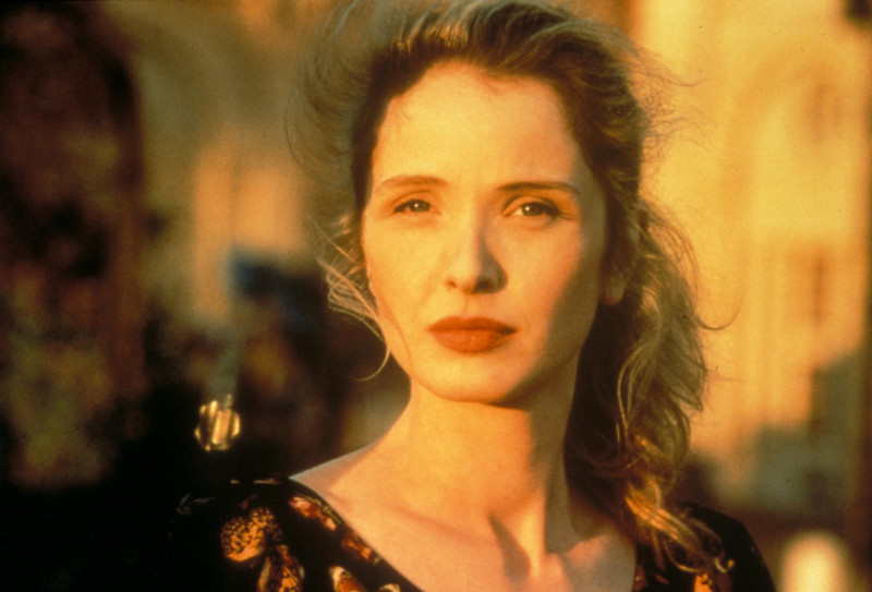 Julie Delpy as Serafine An American Werewolf in Paris