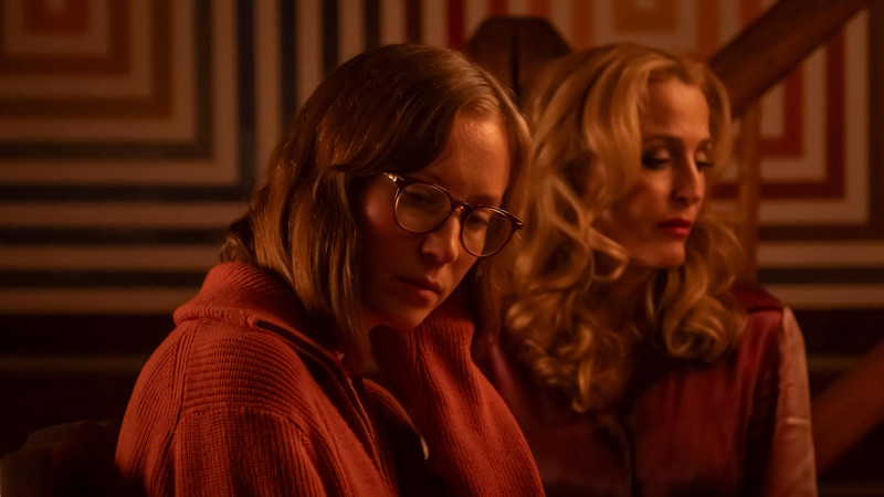 Gillian Anderson and Hannah Einbinder Camp Miasma cast